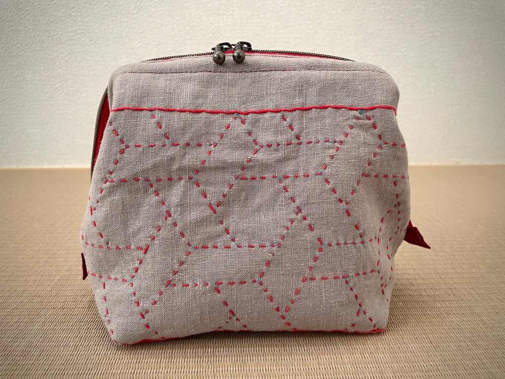 a Little Pouch for Embroidery Accessories and Another Try at Sashiko